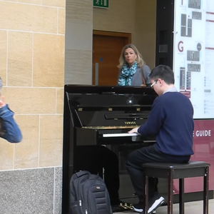 爰上碰23在线观看免费视频
